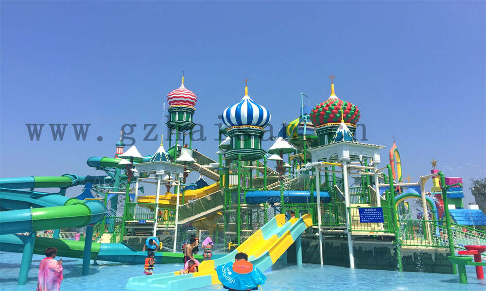 室外水上乐园设备大型水寨为什么选玻璃钢材料？