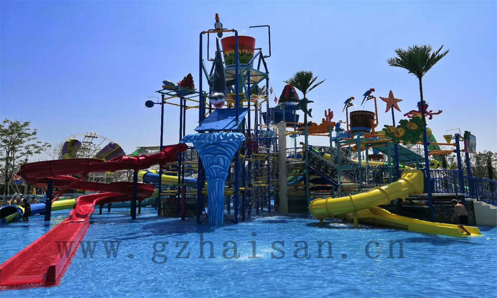 水上乐园设计的音响和灯光效果如何提升氛围？